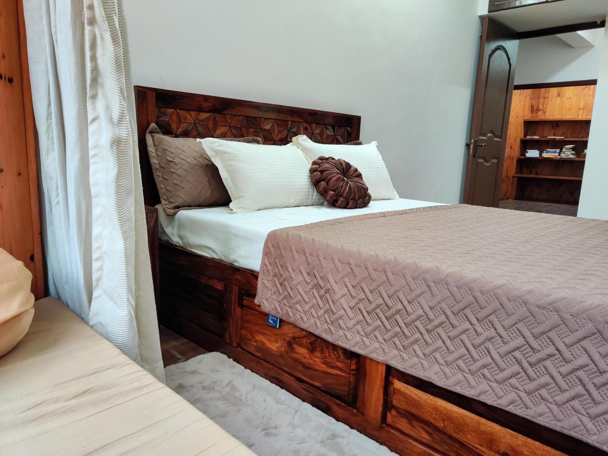 The Rustic Manor - Homestay Bangalore Luaran gambar